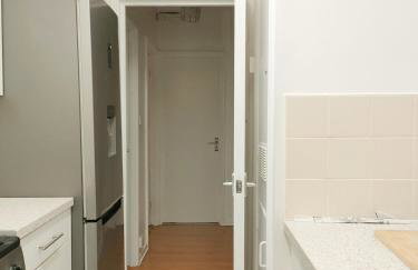 30 min walk to Central London-Paid Parking-3 Beds - Photo 12