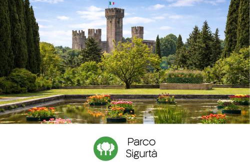 10 minuti da Gardaland con Piscina e Giardino - Foto 9