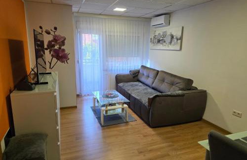 APARTMAN LIDER Zagreb Free Parking 2 Bedrooms 54 m2 Self Check-in - Photo 14