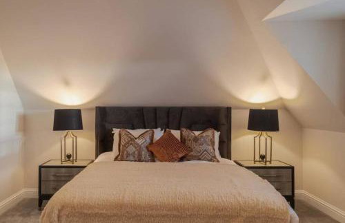 Luxury Penthouse - Castle Views - 2 Bed & Parking - By Tempstay - Photo 12