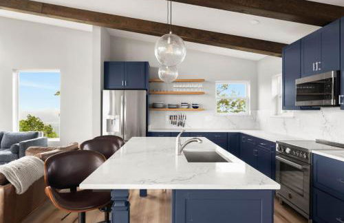 Modern Escape w Mountain Views Fire Pit & Swing - Foto 14