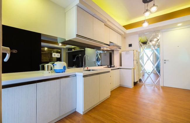 Spacious Studio Room at Green Pramuka Apartment - Foto 12