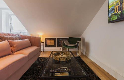 The West End Loft - 5* Retreat - Private Parking! - Foto 18