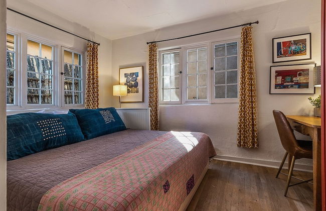 Artist Adobe - Blocks From The Plaza and Rail Yard, Southwestern Charm, Modern Touches - Foto 8