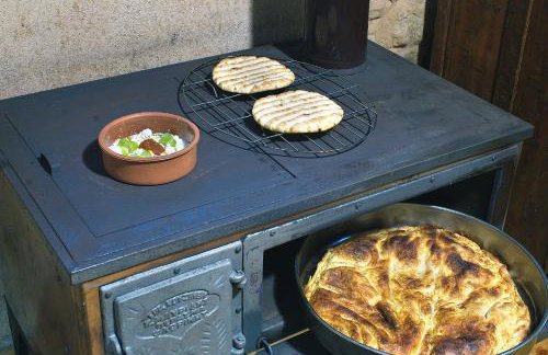 Lithia s Stonehouse. Το πέτρινο στη Λιθιά - Καστοριά - Foto 28