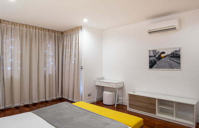 Benviar Tonson Residence - Photo 36