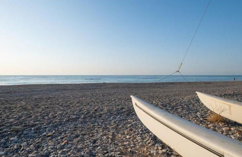 Global Properties, Adosado en primera linea de playa con vistas al mar - Foto 29