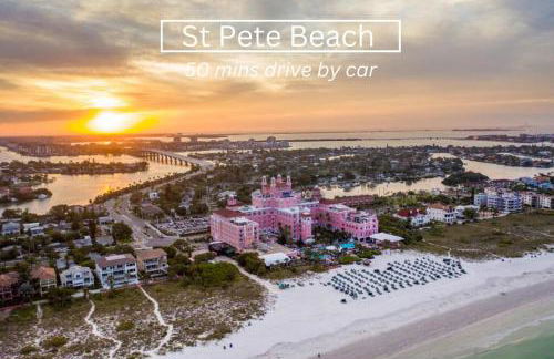 Luxury Home & Mins to Beach and Walk to Downtown - Foto 63