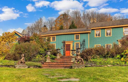 Hot Tub and Large Yard Elegant Deansboro Getaway - Foto 34