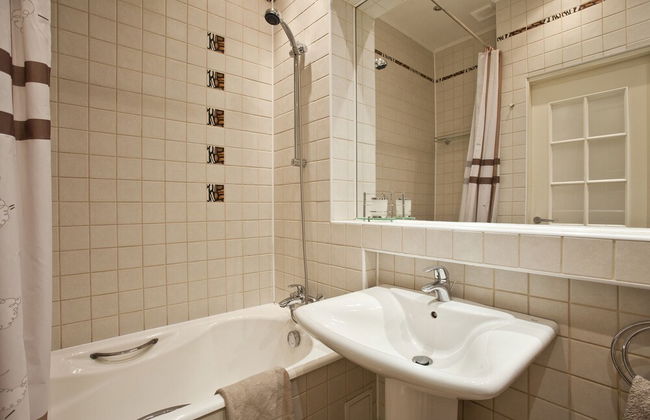 Moscow Suites Tverskaya - Photo 27