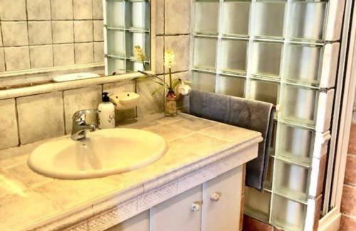 NUEVO! Con piscina a 2 minutos estación tren AVE. - Foto 34