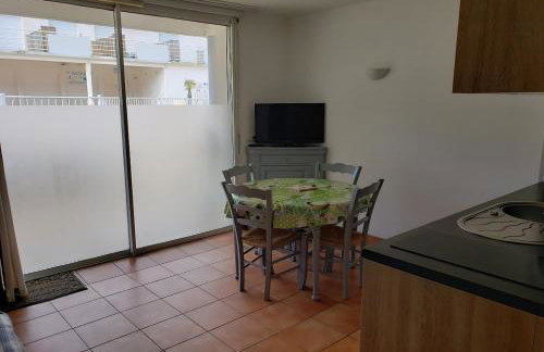 RÉSID'AZUR APPARTEMENT T2-PMR- Piscine privée - Foto 19