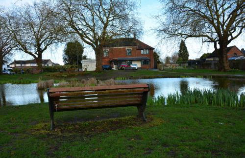 Peaceful Room Overlooking Nature & dedicated bathroom - Foto 16
