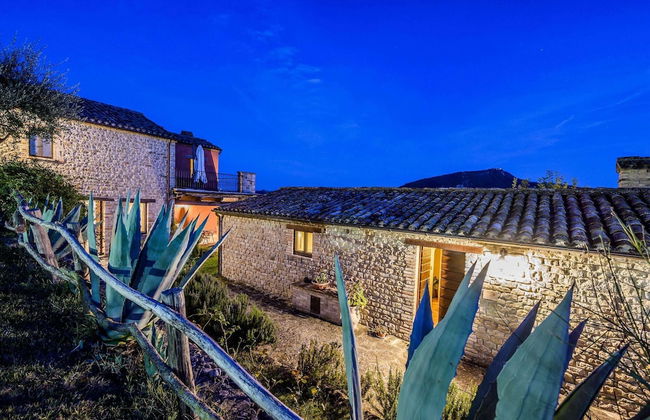 Fabulous Holiday Home With Wifi in Monte San Martino Italy - Photo 26