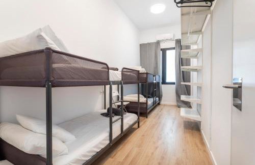 10 pax, AC, Wifi gratis, Ciudad Artes y Ciencias - Foto 10