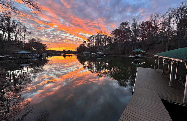 Sunset Pointe by Avantstay Waterfront, Beach, Fire Pit Sleeps 14 5bdr 4BA - Foto 7