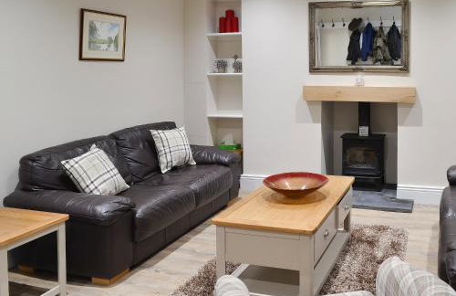 Peartree Cottage & Granary - Photo 2