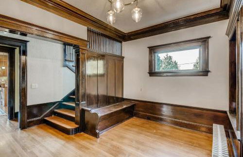 Historic Mott Sisters Style Salon-Near Moda Center - Foto 26