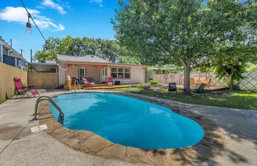 Pool Mins to Downtown & Alamo - Huisache Retreat - Foto 1