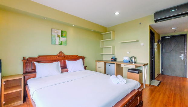 Homey And Minimalist Studio Tamansari The Hive Apartment - Foto 4, Habitación