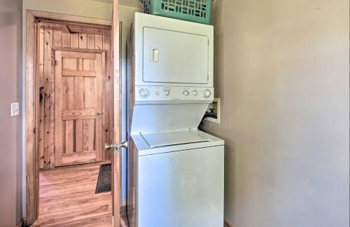 Lakefront Gloversville Home with Beach and Dock! - Foto 9