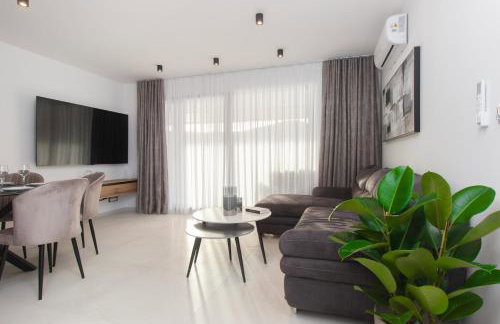 Seafront Villa Kupinica with heated Pool - Foto 7