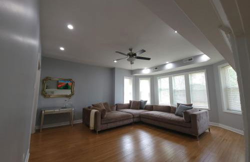 Beautiful Big 3 bedroom Quiet Apt near downtown - Foto 10