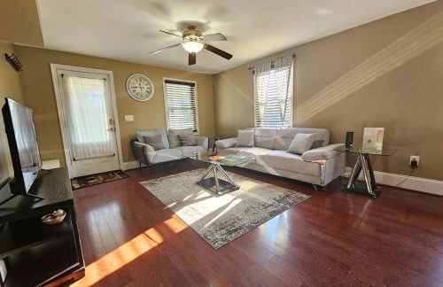 Two Story Queen Primary - Foto 37