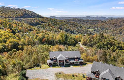 Hibernation Station - MTN Views near Asheville! - Foto 50