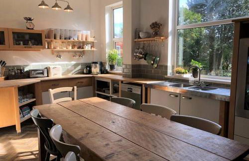 Lyndhurst - Victorian villa with heated pool - Foto 12