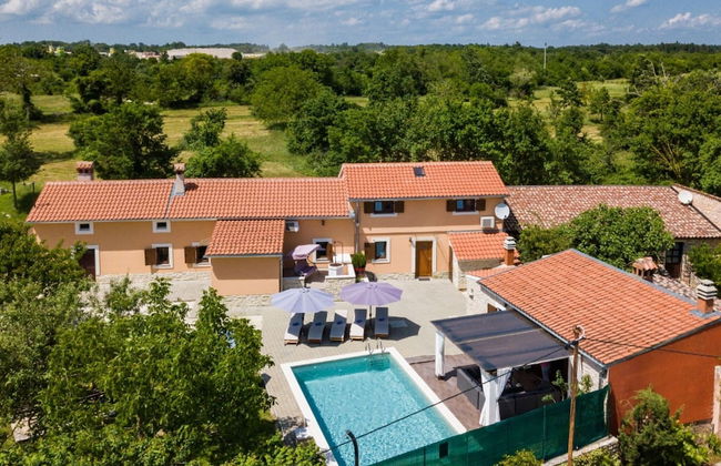 Charming Villa With Private Swimming Pool - Foto 19