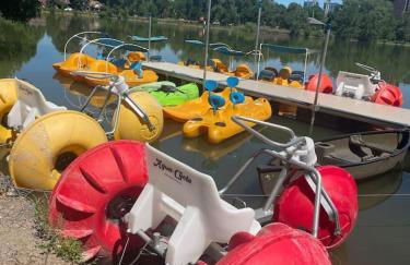 The Urban Roost I A Rustic City Escape - Foto 37