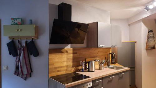 Urlaub im Friseursalon - Foto 3, stove