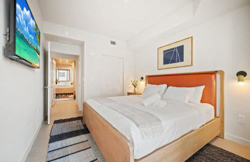 Stylish Apt with Rooftop Pool in Downtown Miami - Foto 9