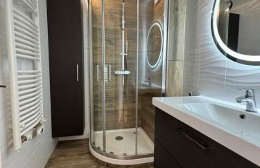 Appt 4 pers, centre-ville tout à pieds, plage 300m, aperçu mer, très calme parking privé, possibilité garage et location vélos électriques - Foto 6