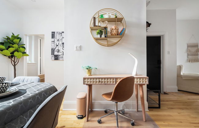 Downtown Luxe - Parking, Metro, King Bed, Sleeps 6 - Foto 44