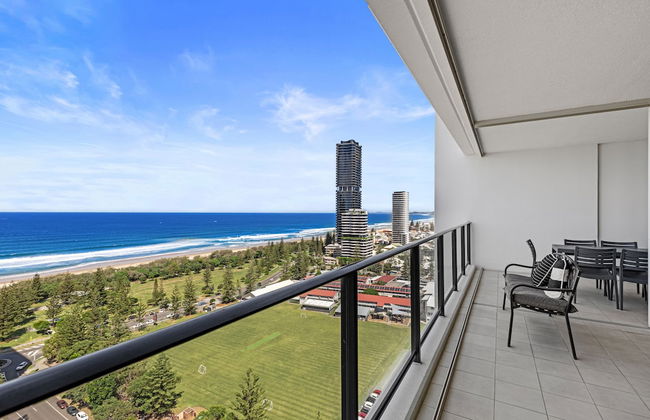 Ultra Broadbeach - Photo 9