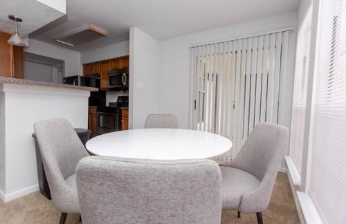 Wyndham 1205 Modern luxe 2BD2BA I Parking - Photo 15