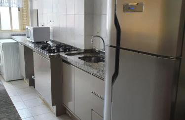 Apto com cozinha e lavanderia - Foto 2