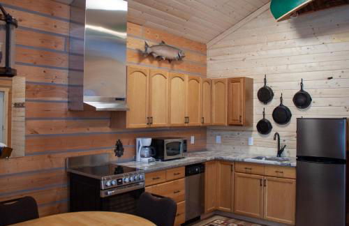 Denali Wild Stay - Moose Cabin, Free Wifi, 2 private bedrooms, sleep 6 - Photo 28