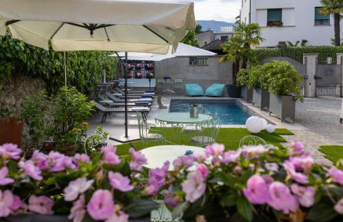 Maji Como Lake - Lake Como Historic Villa Apartments with Pool & Parking, 100m from Ferry & train - Foto 45