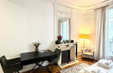 Arc de Triomphe 5 minutes away by walk - Foto 7