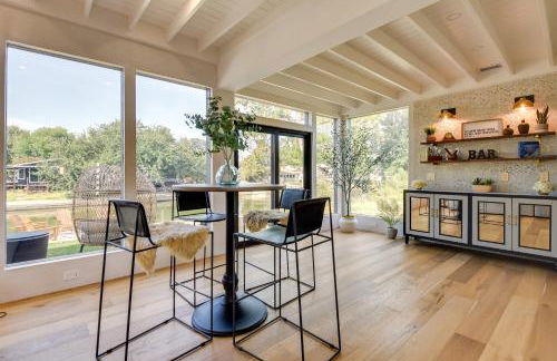 Waterfront Granbury Home with Electric Fireplace! - Foto 8