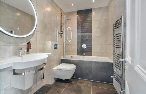 Rosemount Lake District Townhouse with Hot Tub - Ridgestone - Foto 60