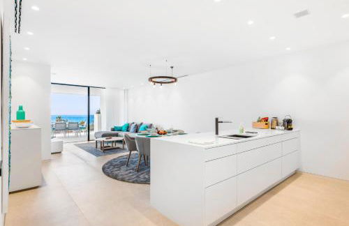 New Luxury Apartment First Line Sea View - Foto 21