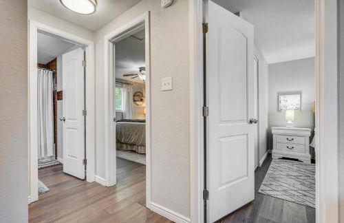 Family Friendly Getaway-4BR-Playset-Trampoline - Foto 19