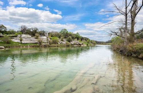NEW! The Yellow Door- Downtown Wimberley w/ River Access - Foto 3