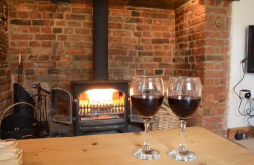 1 Tunns Cottages, Rushmere, nr Beccles - Foto 21