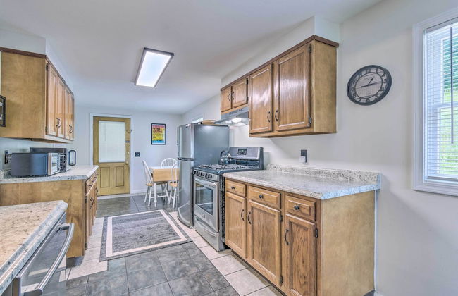 Watkins Glen Lakeview Cottage with Waterfall! - Foto 15