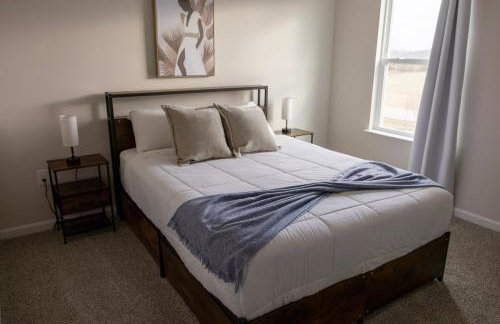 Holistic Campus Rental, LLC - Private Bedrooms in Shared Home with Shared Kitchen - Foto 29